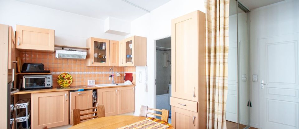Apartment 3 rooms of 61 m² in Saint-Germain-en-Laye (78100)