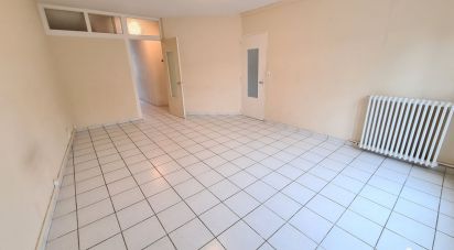 House 6 rooms of 188 m² in Saint-Hilaire-de-Loulay (85600)