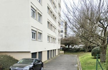 Parking/garage/box de 12 m² à Bois-d'Arcy (78390)