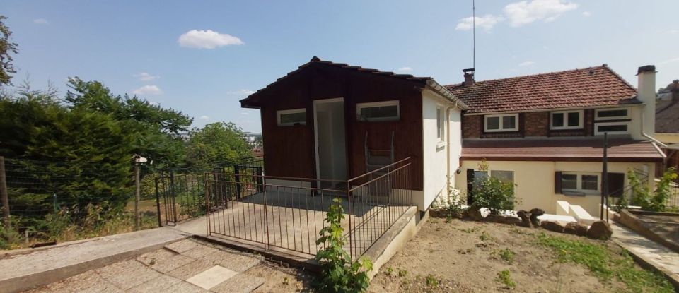 House 6 rooms of 220 m² in Paron (89100)