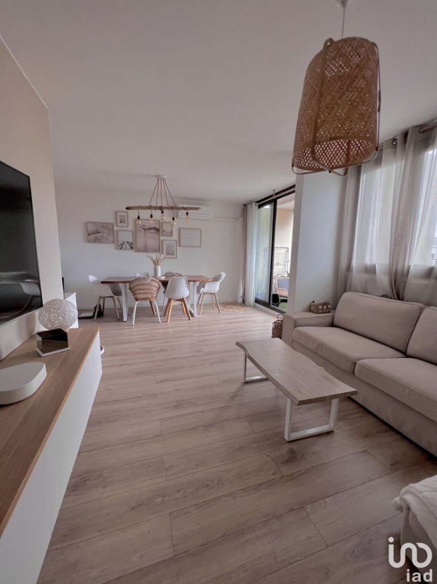 Appartement 5 pièces de 83 m² à Fréjus (83600)