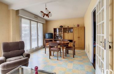 Appartement 2 pièces de 49 m² à Saint-Brieuc (22000)