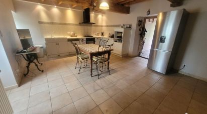 House 6 rooms of 208 m² in Sémalens (81570)