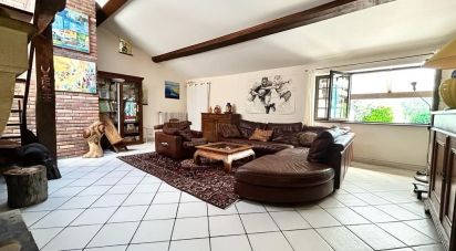 Maison 5 pièces de 215 m² à Sanry-lès-Vigy (57640)