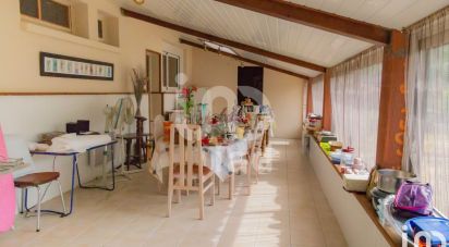 Traditional house 5 rooms of 132 m² in La Roche-sur-Yon (85000)