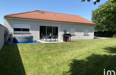 House 5 rooms of 107 m² in Séméac (65600)