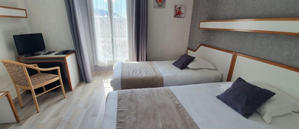 Hotel 3* of 350 m² in Serres (05700)