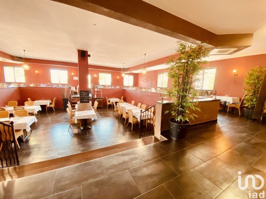 Restaurant of 300 m² in Meyzieu (69330)