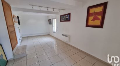 House 5 rooms of 132 m² in Fourques (66300)