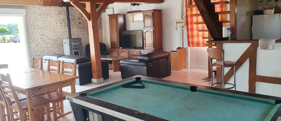 House 12 rooms of 420 m² in Les Bordes (45460)