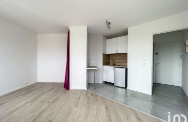Apartment 1 room of 25 m² in Melun (77000)