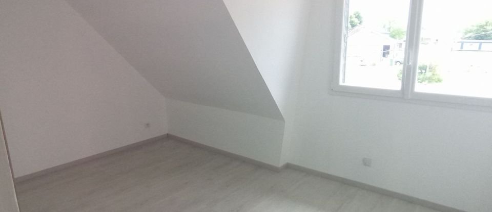 House 5 rooms of 160 m² in Pluvigner (56330)