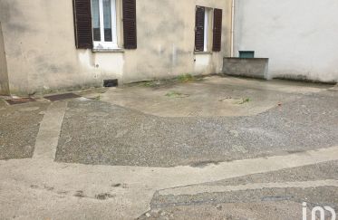 Parking of 10 m² in Guignes (77390)