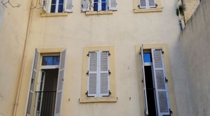 Building in Marseille (13003) of 268 m²