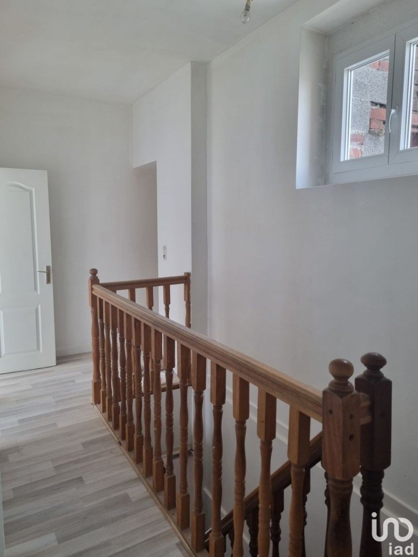 House 7 rooms of 125 m² in Roubaix (59100)