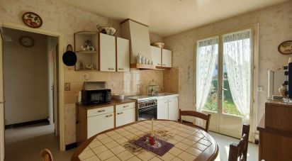House 4 rooms of 82 m² in Saint-Yrieix-la-Perche (87500)