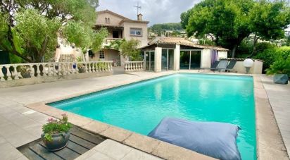 House 6 rooms of 183 m² in Vallauris (06220)