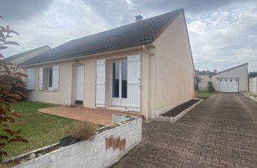 House 6 rooms of 118 m² in Avord (18520)