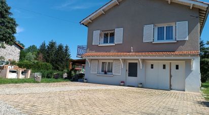 House 5 rooms of 143 m² in Saint-Vincent (43800)