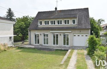 House 5 rooms of 125 m² in Champcueil (91750)