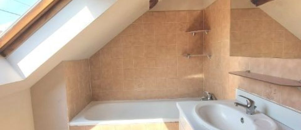 Apartment 2 rooms of 40 m² in Montereau-Fault-Yonne (77130)