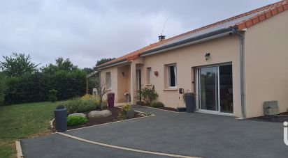 House 5 rooms of 109 m² in La Plaine (49360)
