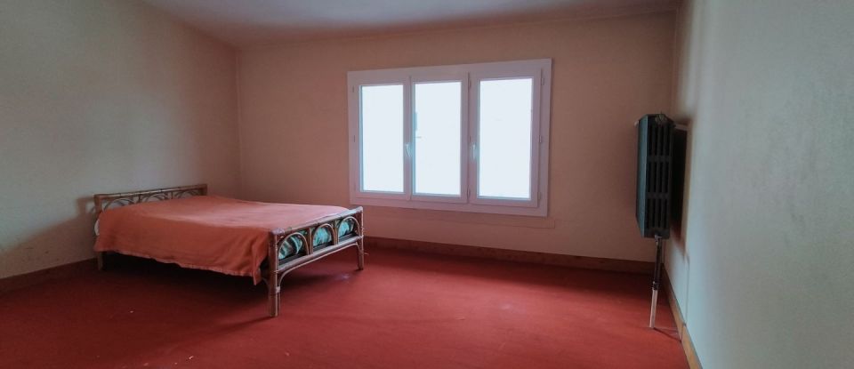 House 9 rooms of 134 m² in Nozières (07270)