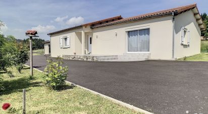 House 4 rooms of 151 m² in Le Monestier (63890)
