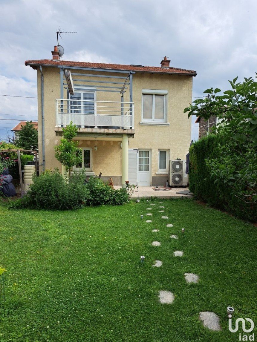 House 6 rooms of 130 m² in Clermont-Ferrand (63100)