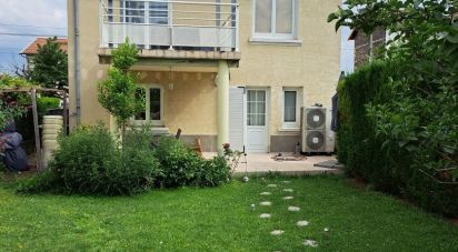 House 6 rooms of 130 m² in Clermont-Ferrand (63100)