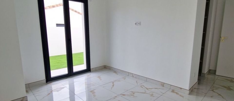 House 4 rooms of 95 m² in Pia (66380)