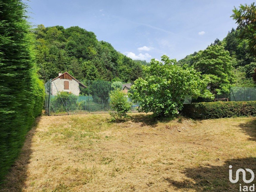 Terrain de 1 170 m² à Saint-Martin-d'Uriage (38410)