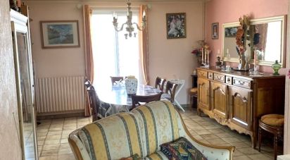 House 5 rooms of 107 m² in Le Lude (72800)