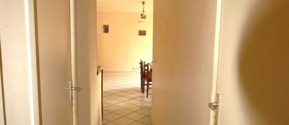 Apartment 2 rooms of 54 m² in Saint-Vrain (91770)
