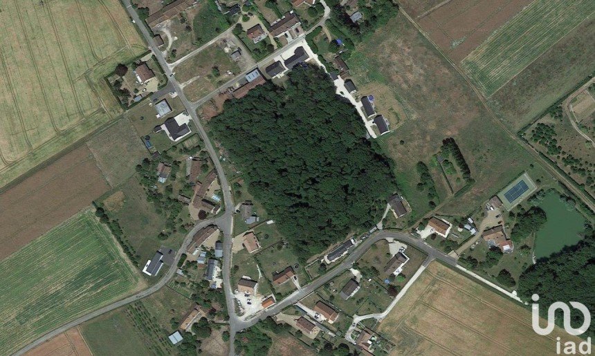 Land of 13,176 m² in Vendôme (41100)