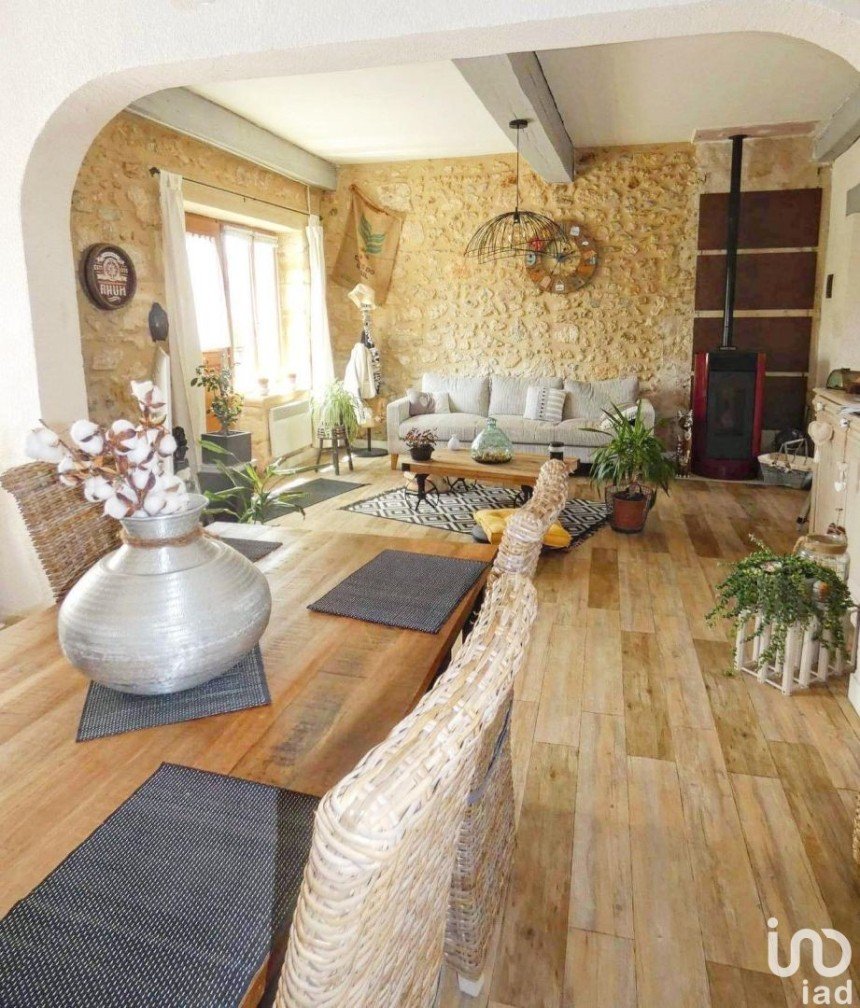 House 5 rooms of 114 m² in Les Lèches (24400)