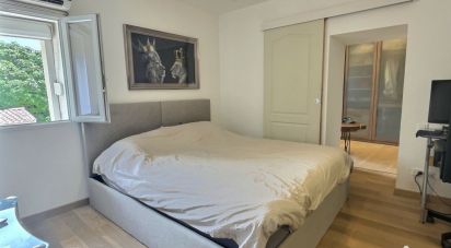 House 5 rooms of 153 m² in Saint-Martin-de-Crau (13310)
