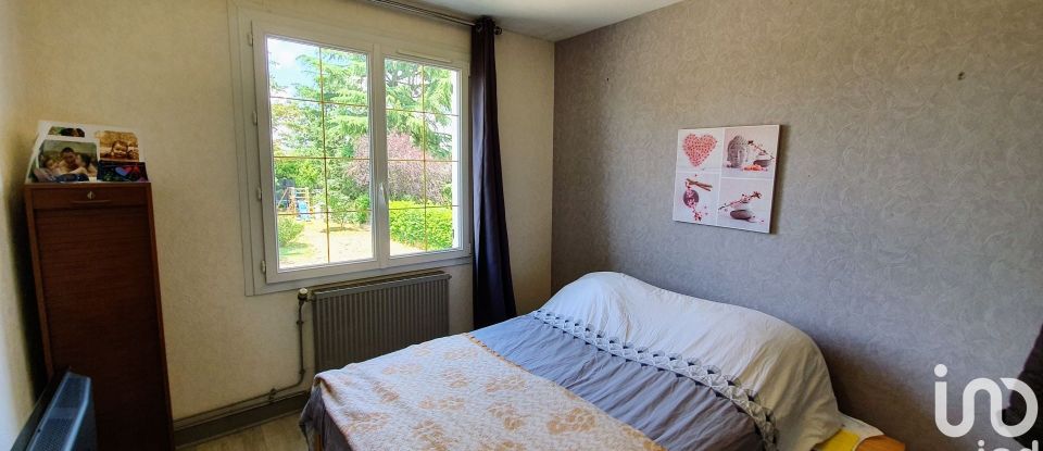 House 6 rooms of 150 m² in Châtellerault (86100)