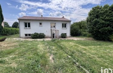 House 4 rooms of 133 m² in Secondigny (79130)
