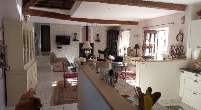 Lodge 10 rooms of 350 m² in Le Tranger (36700)