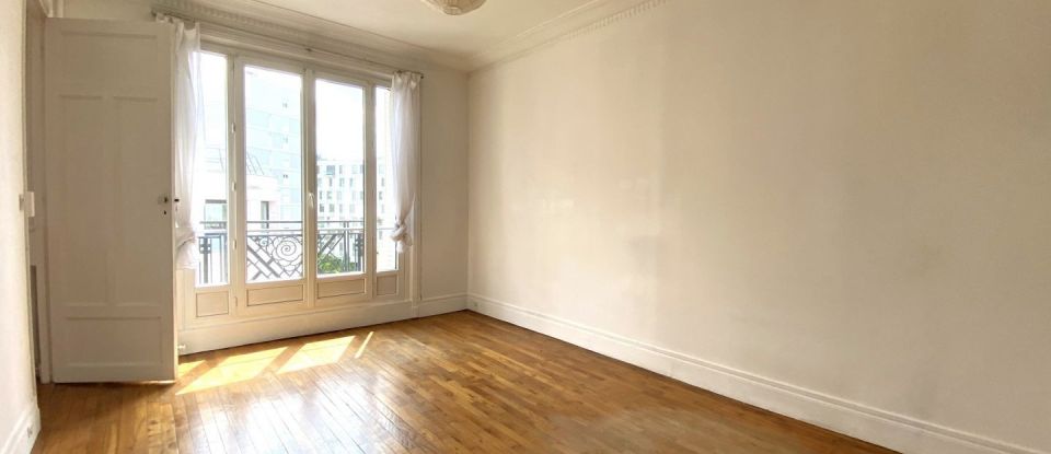Appartement 4 pièces de 80 m² à Paris (75017)