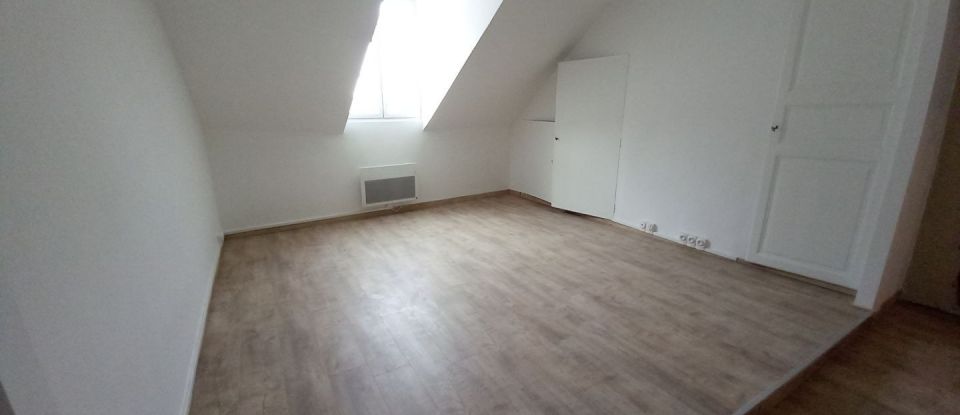 Apartment 1 room of 22 m² in Amboise (37400)