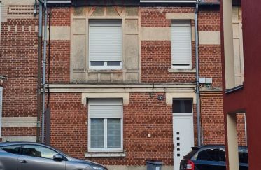 Building in Saint-Quentin (02100) of 135 m²