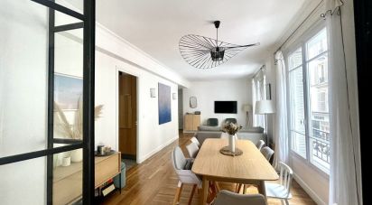 Appartement 4 pièces de 87 m² à Paris (75017)