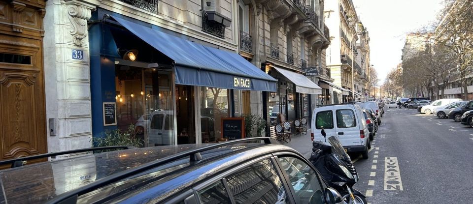 Fast food of 40 m² in Paris (75017)