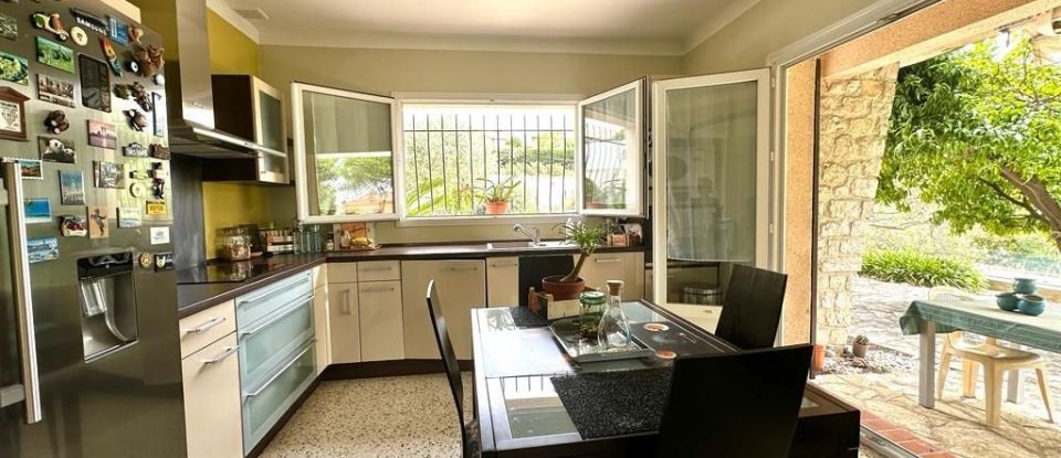 House 6 rooms of 195 m² in Cagnes-sur-Mer (06800)