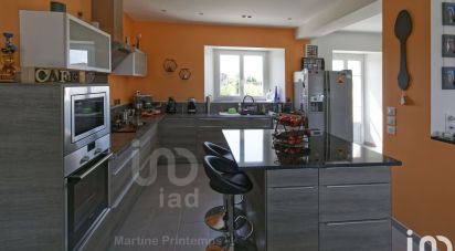 House 6 rooms of 178 m² in Courtenay (45320)