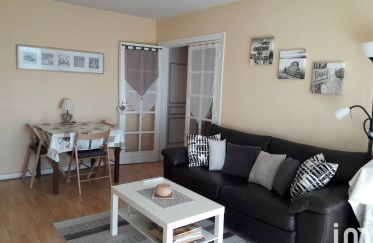 Apartment 3 rooms of 70 m² in Évry (91000)