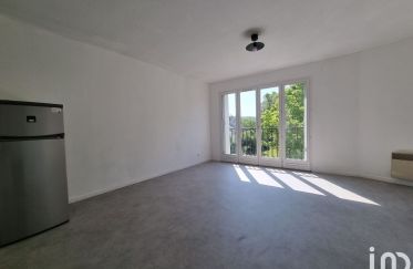 Apartment 2 rooms of 43 m² in Fontainebleau (77300)
