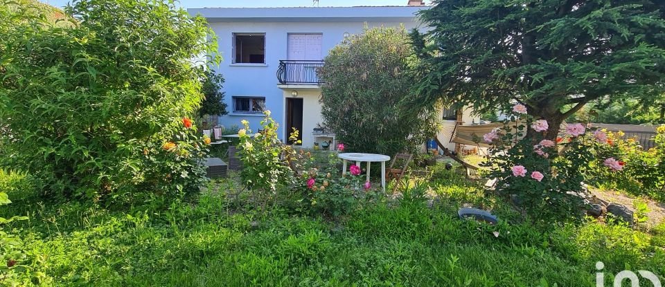 House 5 rooms of 90 m² in Échirolles (38130)